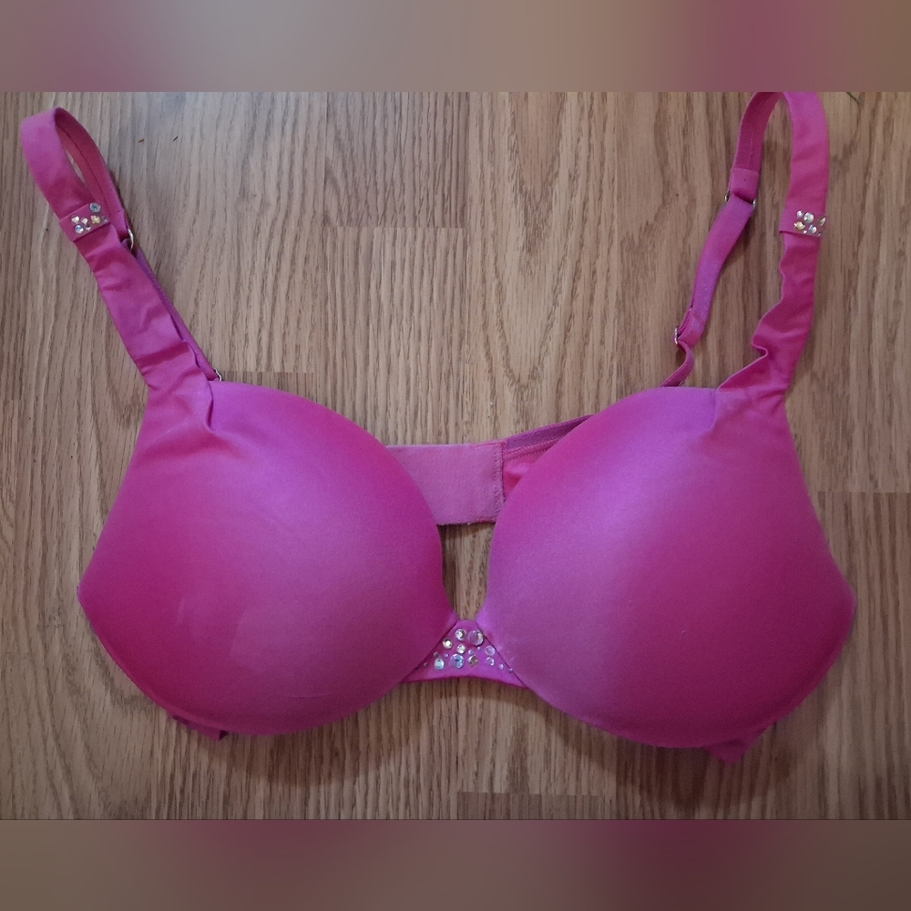 VICTORIA'S SECRET Plunge Push Up Bra.  Womens. Hot Pink. Size 34D